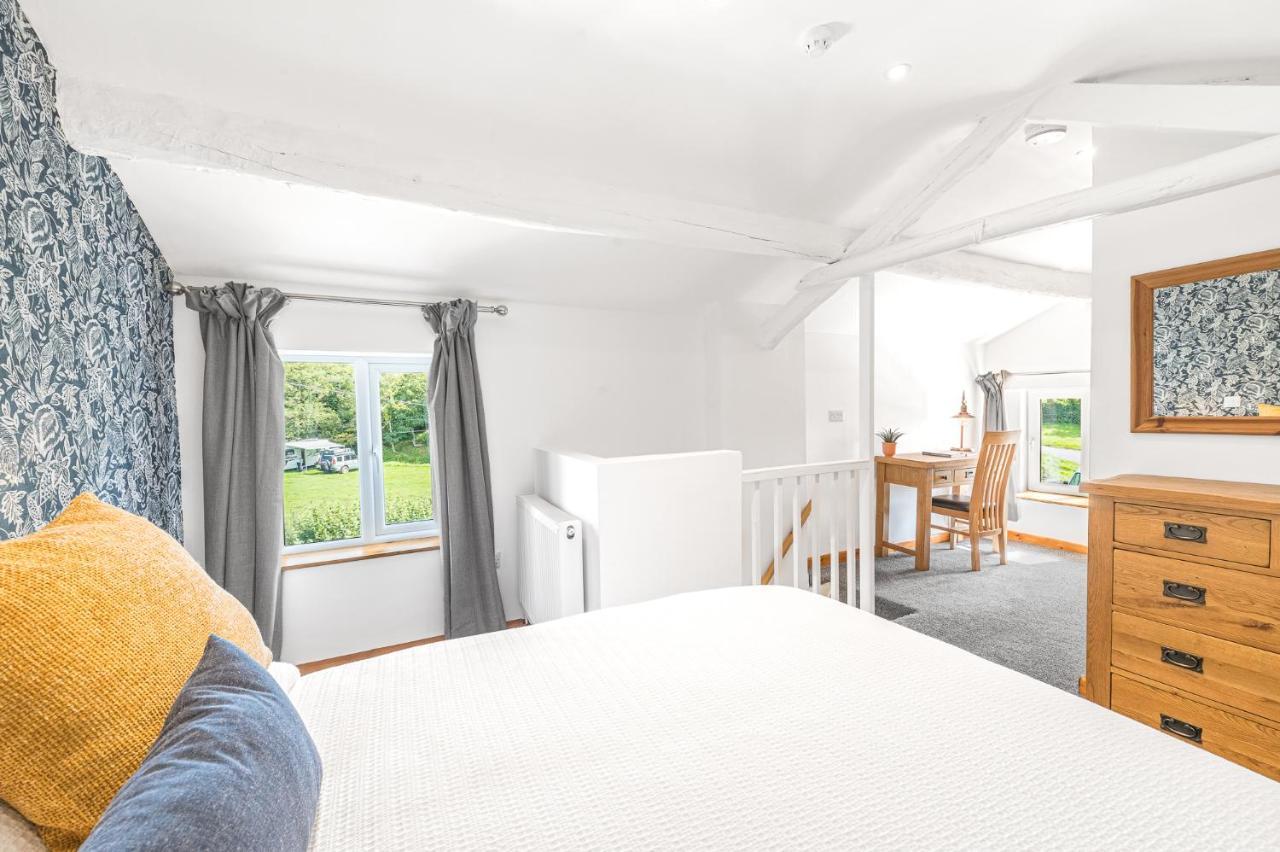 The Black Dog Apartment Dalton-in-Furness Exterior foto
